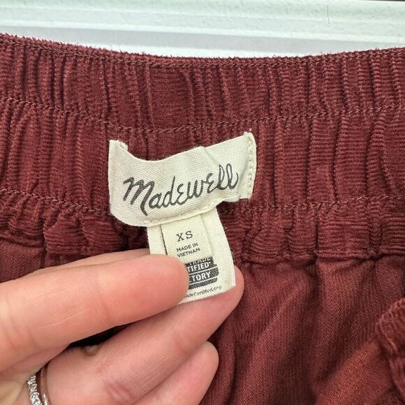 Madewell Women’s Rusted Burgundy Corduroy Tapered Huston Pull-On Crop Pants - Picture 6 of 11